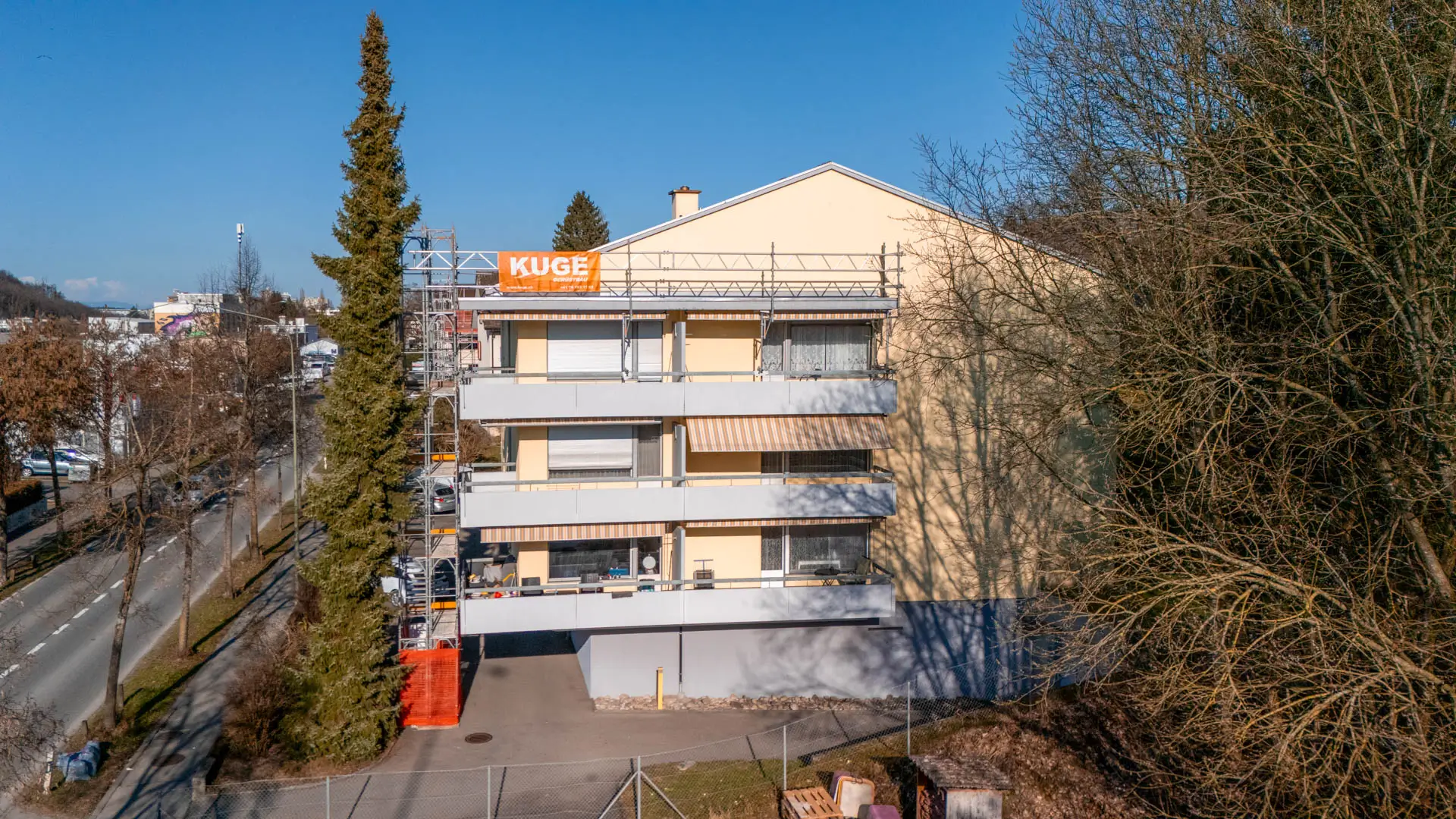 Fassadengerüste in der Region Biel/Bienne – Foto: KUGE Bau AG