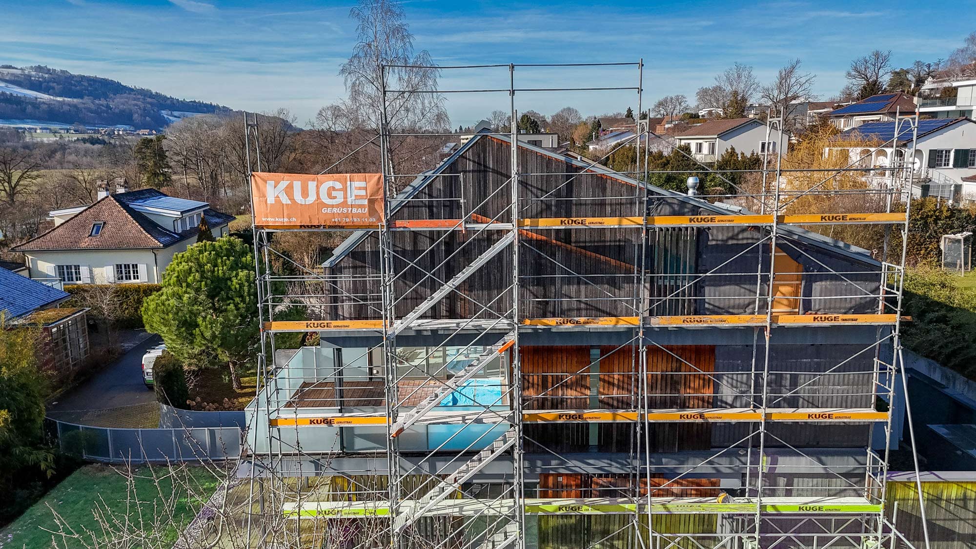 Fassadengerüst in der Region Biel/Bienne – Foto: KUGE Bau AG
