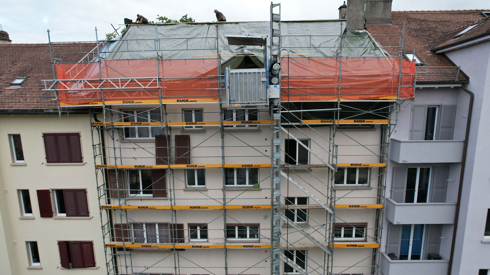 Gerüstbau in Biel – Foto: KUGE Bau AG